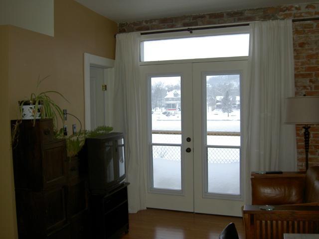 In Season Guest Suite Campbellford Room photo